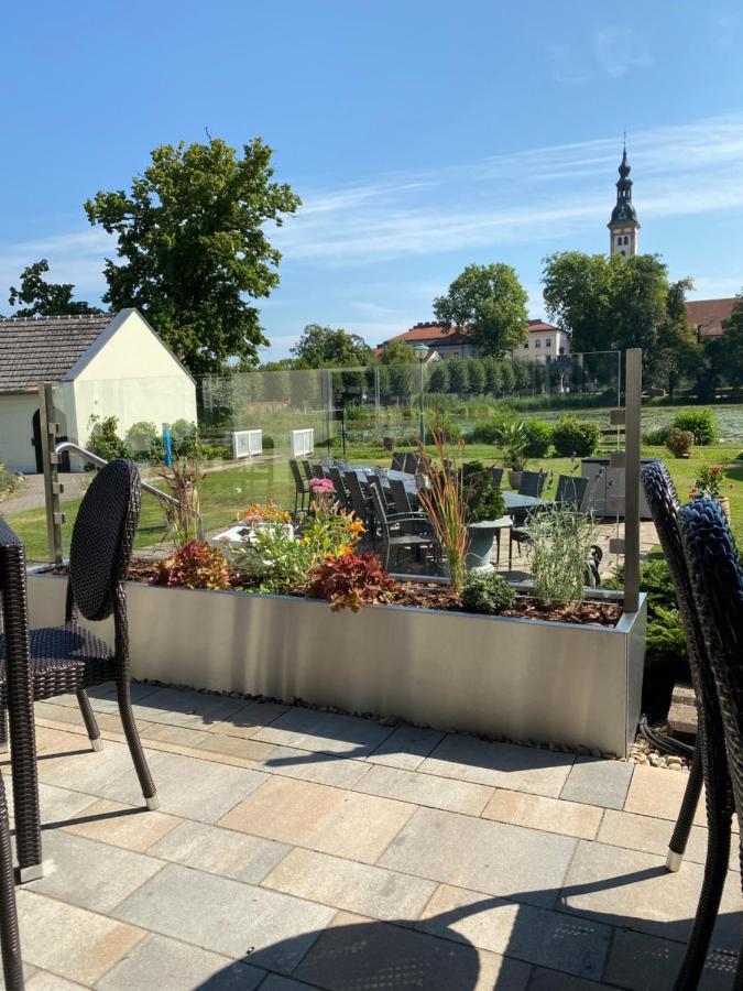 Hotel Prinz Albrecht 뉴젤 외부 사진
