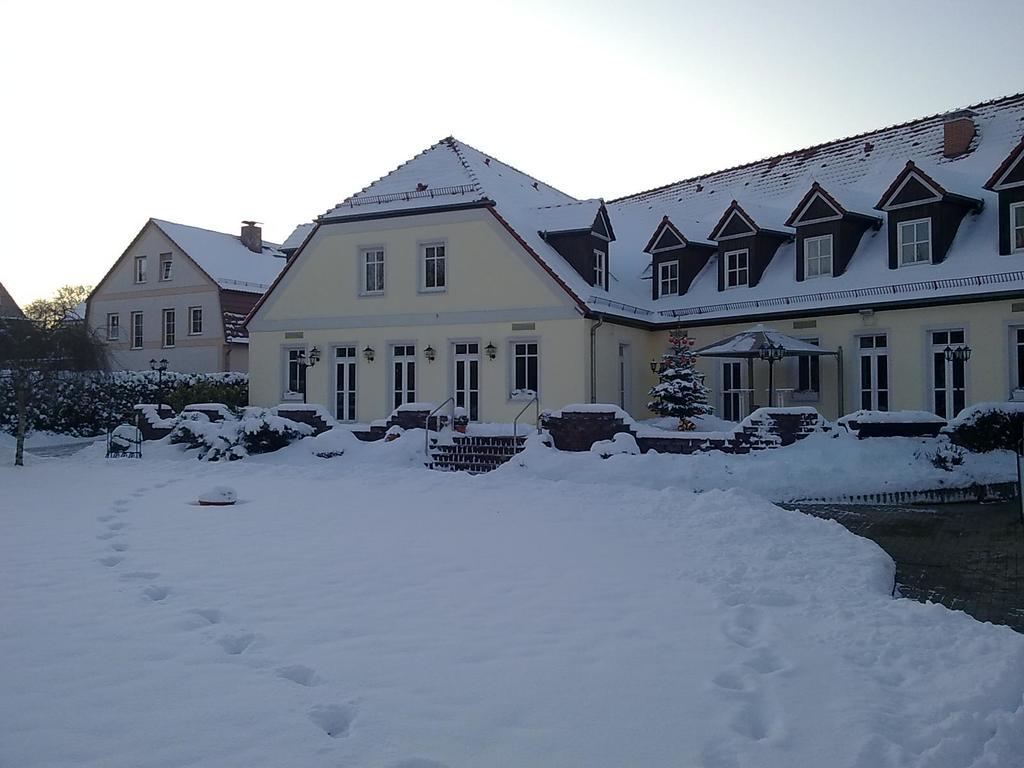 Hotel Prinz Albrecht 뉴젤 외부 사진
