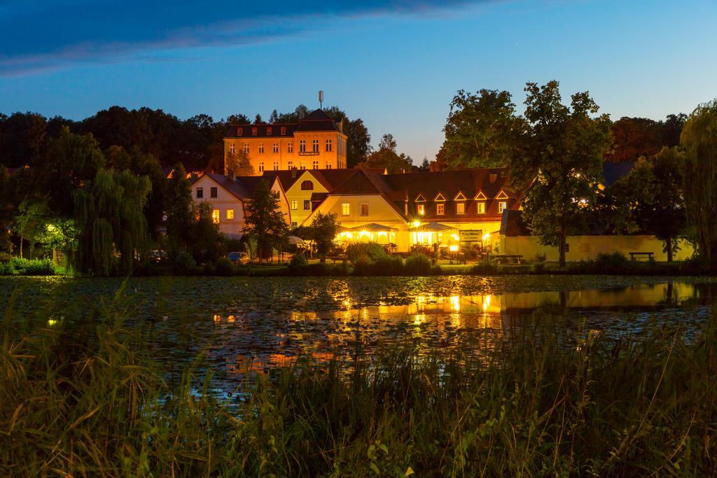 Hotel Prinz Albrecht 뉴젤 외부 사진